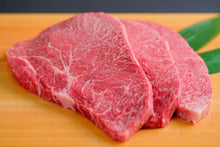 画像をギャラリービューアに読み込む, 日本最古のブランド和牛『認証 近江牛ステーキ』 繊細な肉質と圧倒的に低い脂肪の融点がもたらす至高の味わい