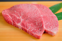 画像をギャラリービューアに読み込む, 日本最古のブランド和牛『認証 近江牛ステーキ』 繊細な肉質と圧倒的に低い脂肪の融点がもたらす至高の味わい