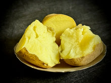 画像をギャラリービューアに読み込む, 18ヶ月熟成「雪蔵甘熟メークイン」二冬熟成が生んだ濃密な甘さのじゃがいも
