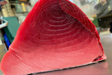 画像をギャラリービューアに読み込む, 選び抜かれた逸品『三陸塩竈ひがしもの』マグロを知り尽くすプロ達が目利きしたブランド生メバチマグロ【秋冬限定】