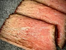 画像をギャラリービューアに読み込む, 幻の黒毛和牛・葉山牛『ローストビーフ』【冷蔵】年間わずか200頭しか出荷されない超希少な黒毛和牛のローストビーフを葉山町から直送【15セット限定】