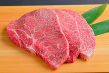 画像をギャラリービューアに読み込む, 日本最古のブランド和牛『認証 近江牛ステーキ』 繊細な肉質と圧倒的に低い脂肪の融点がもたらす至高の味わい