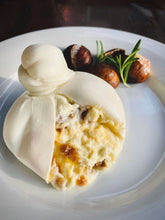 画像をギャラリービューアに読み込む, マロングラッセを包んだ「栗のブッラータ」が期間限定で登場! 工房から作りたてを限定出荷【秋限定3種セットも】