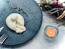 画像をギャラリービューアに読み込む, 【冬季限定】トリュフ『ブッラータ』フレッシュチーズの最高峰!作り立てを限定出荷