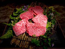 画像をギャラリービューアに読み込む, 至高の焼肉「近江牛・飛騨牛 食べ比べセット」極上の霜降り&赤身【ヒレ•サーロイン•ランプ•マルシン•トモサンカク•イチボ】
