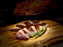 画像をギャラリービューアに読み込む, ドイツ人シェフの手作り「無添加シャルキュトリ」ソーセージ・生ハム&鴨生ハム・生ベーコンブロック