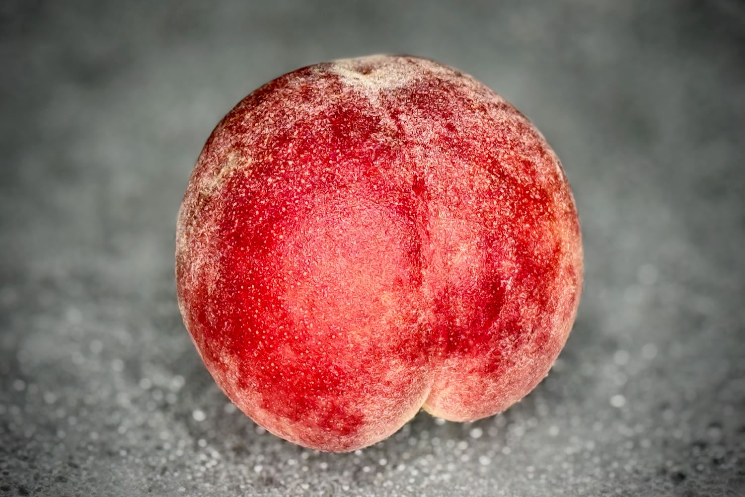 糖度16度以上】『匠の白桃』 桃王国山梨でも0.1％以下！ 超希少な糖度