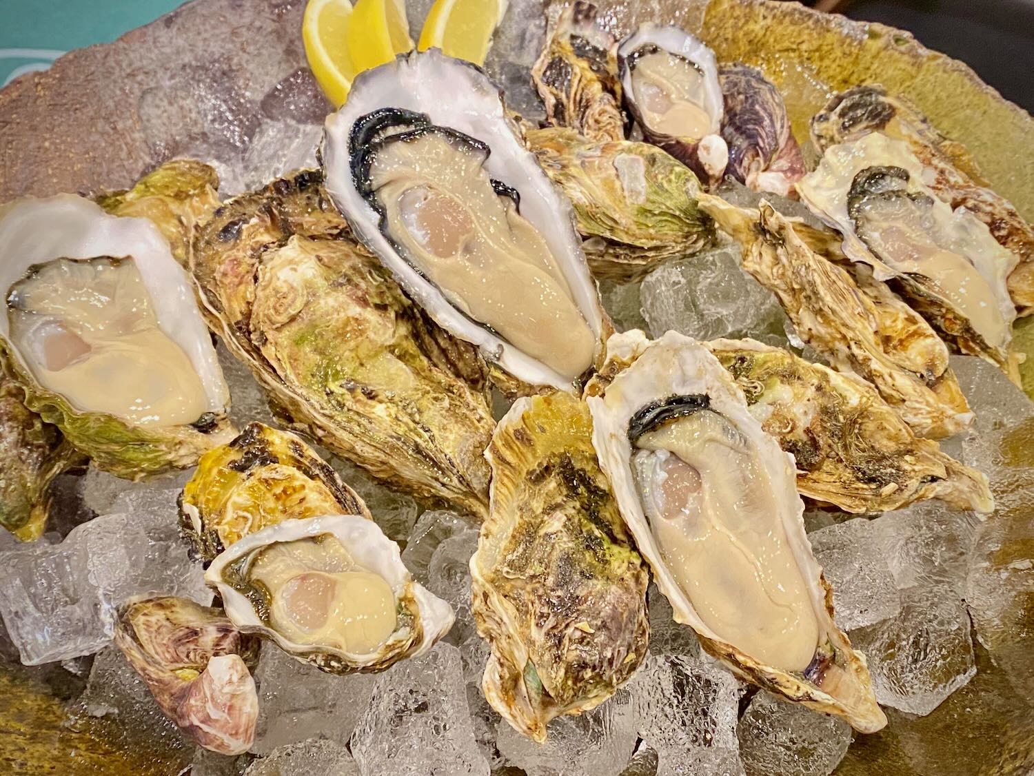 ブランド牡蠣6種食べ比べ！『全国牡蠣-1グランプリ』を席巻した室津