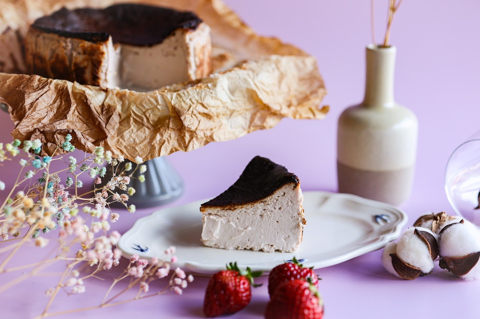 究極のとろける『バスクチーズケーキ 』日本一にも選ばれたバスクに6月限定でラズベリーが登場！